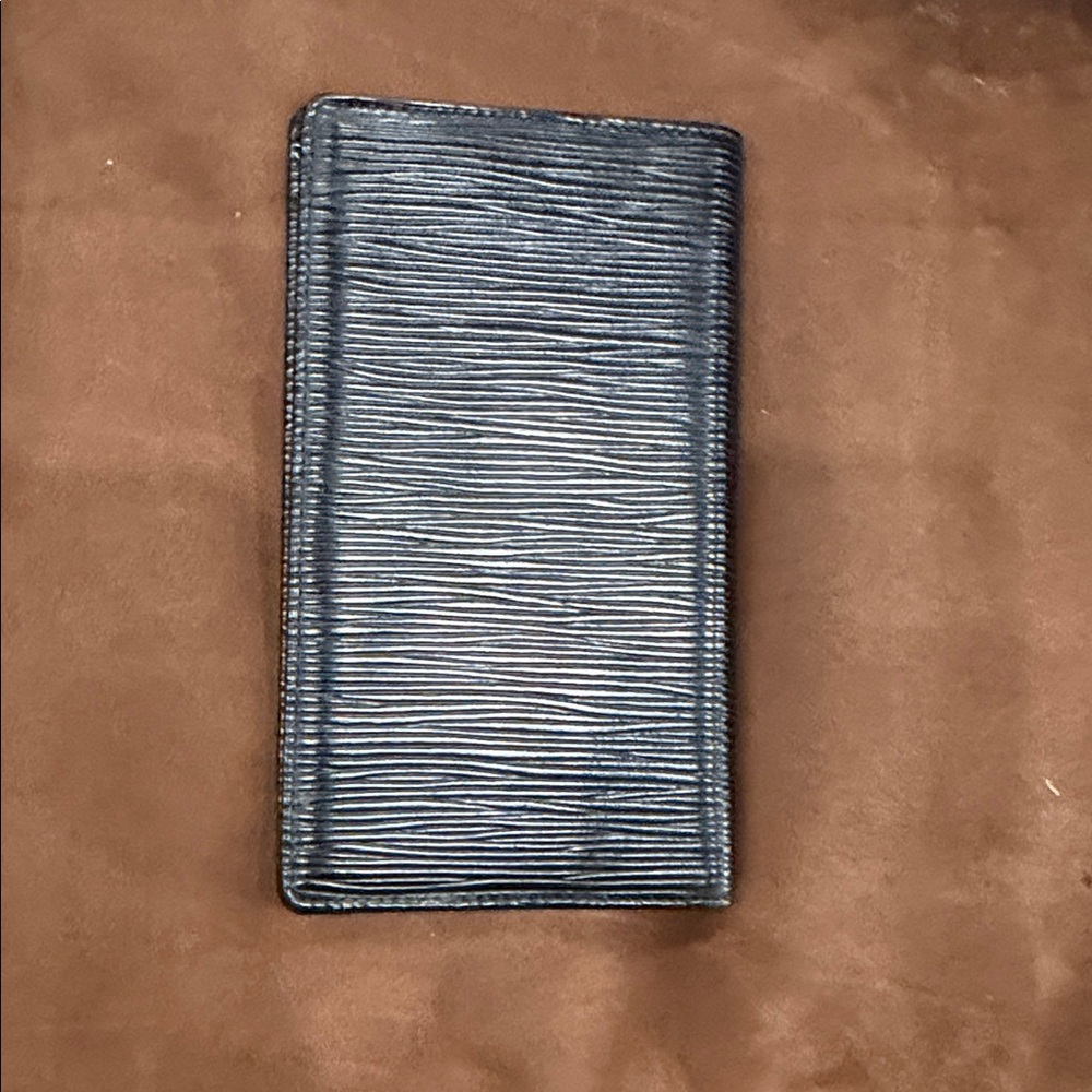 Louis Vuitton Epi‎ leather fold wallet - Picture 9 of 9